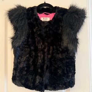 Skaist Taylor Faux Fur Vest - Black